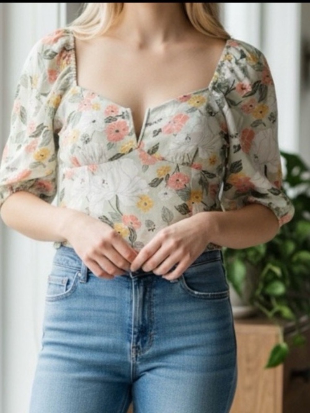 Floral Puff Sleeve Top